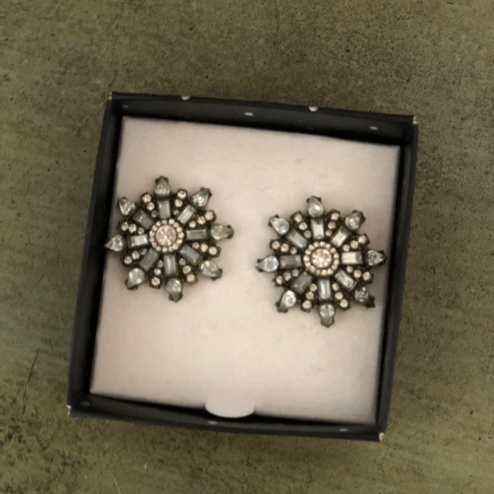 Starburst crystal earrings